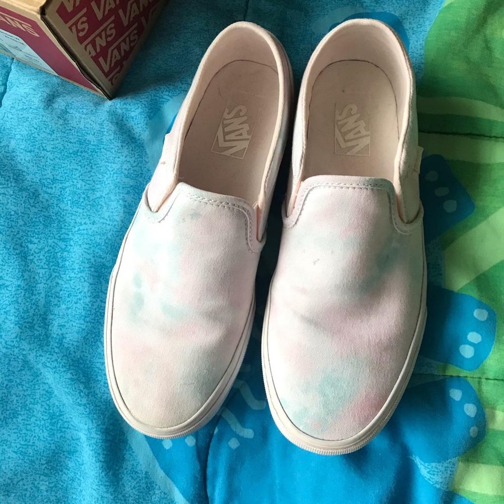 Limited addition tie-dye vans!!